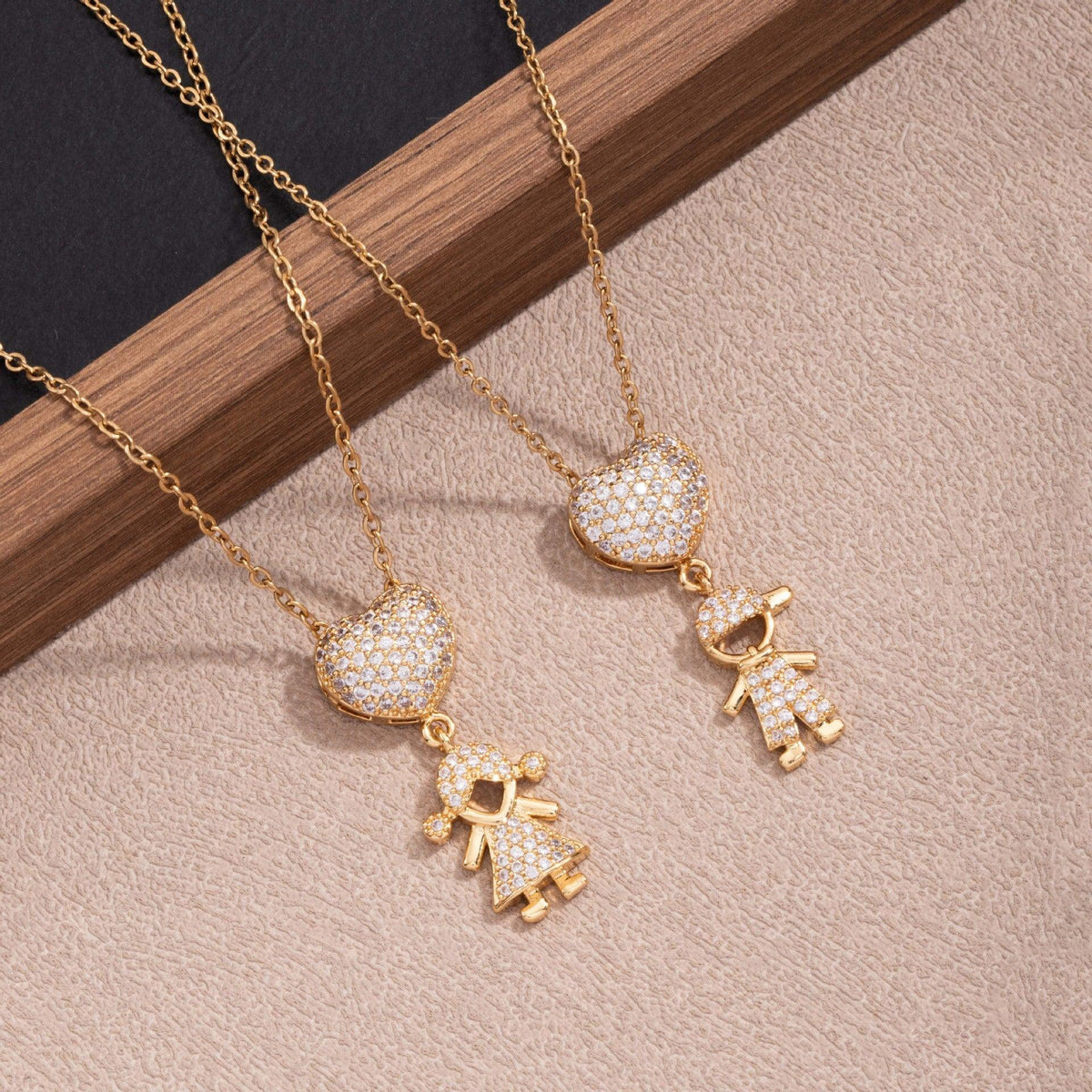 Colar Mãe de Menina Coração Zircônia Nyssa