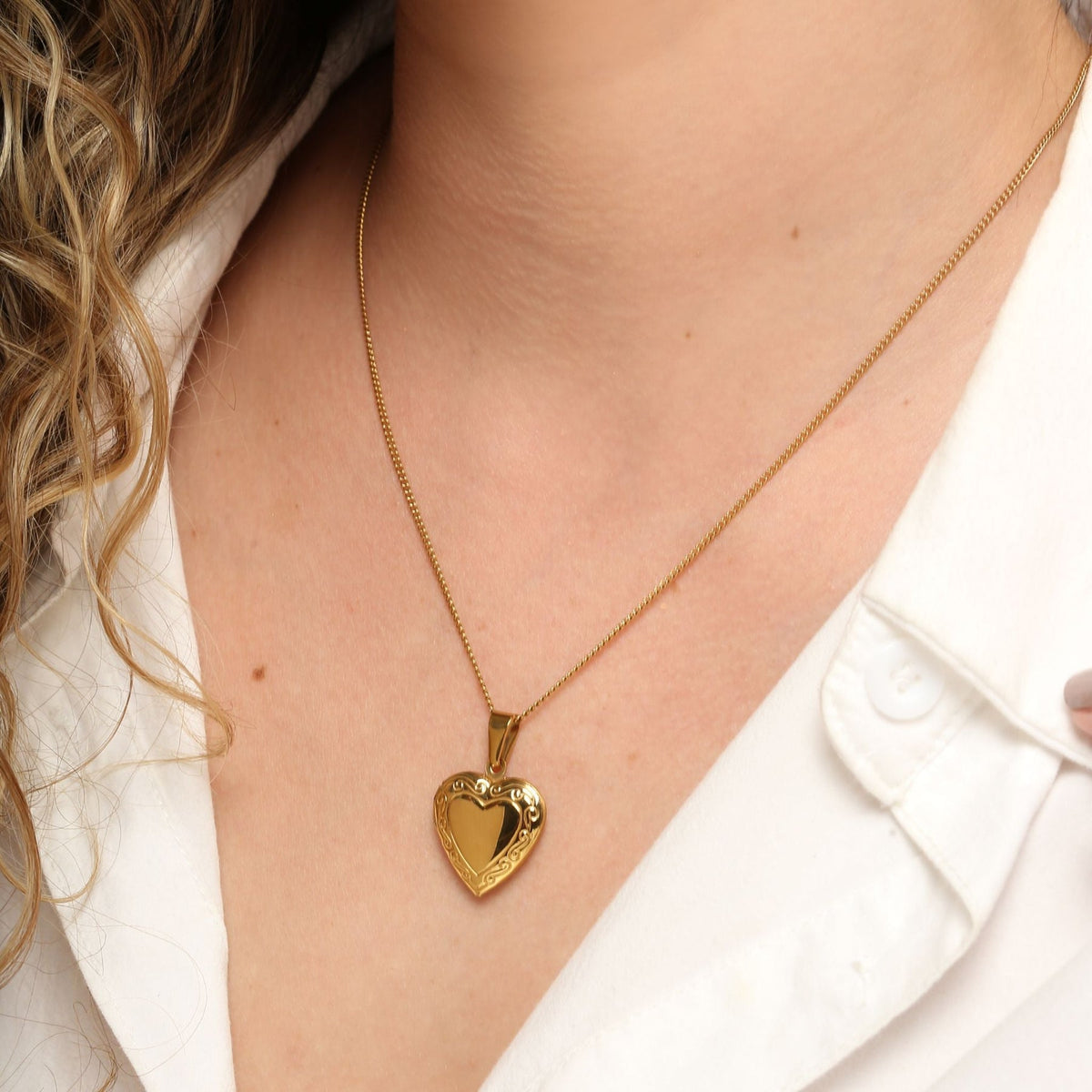 Colar Coração Relicário Loane