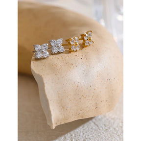 Brinco Ponto de Luz Olivia