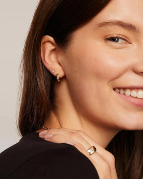 Brinco Mini Argola Zircônia Tali