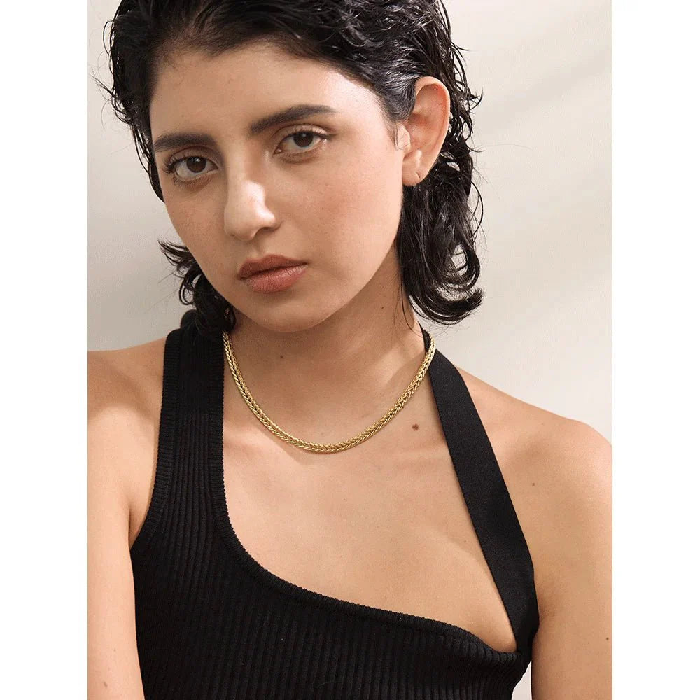 Colar Choker Corrente Isa