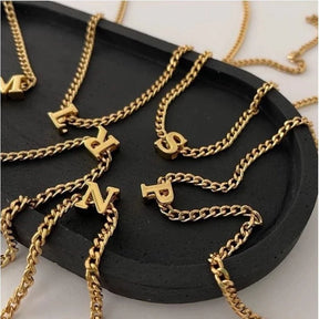 Colar Choker Inicial Corrente Inya