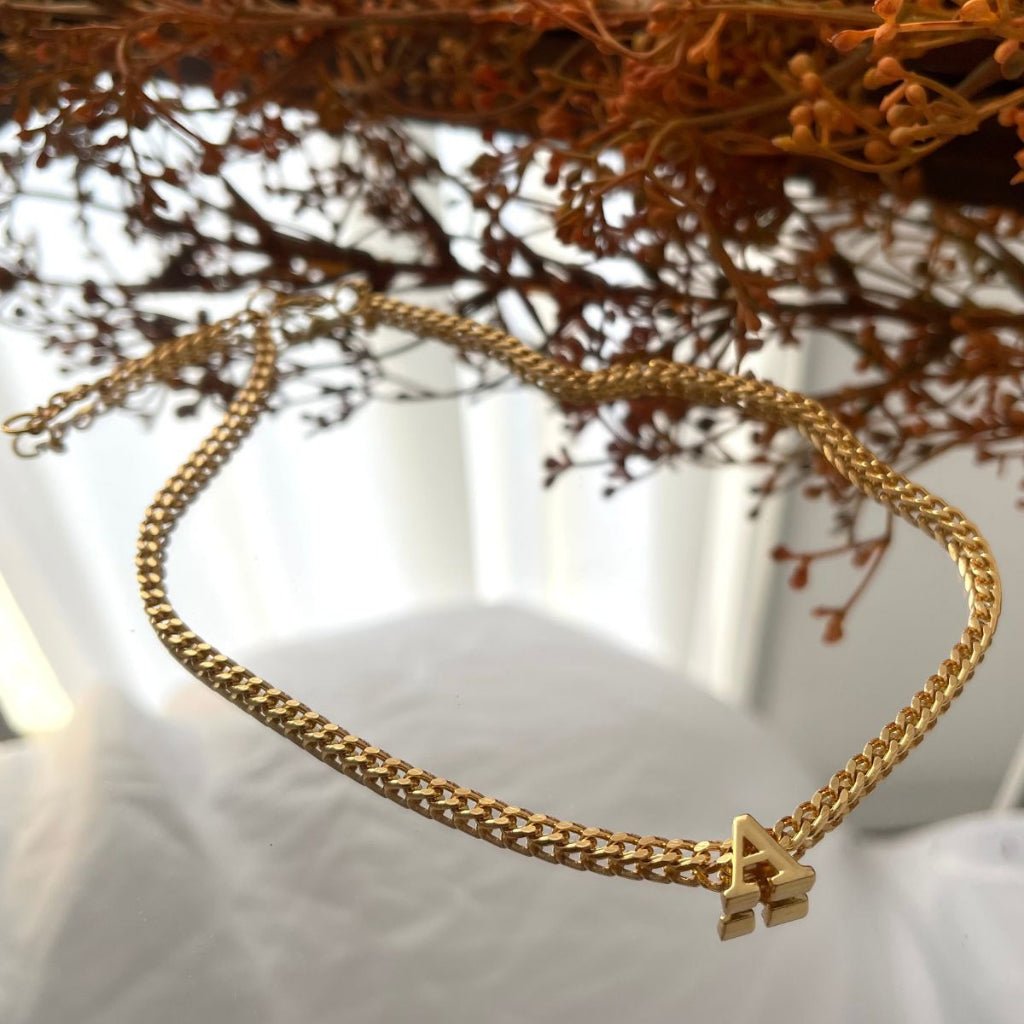 Colar Choker Inicial Corrente Inya